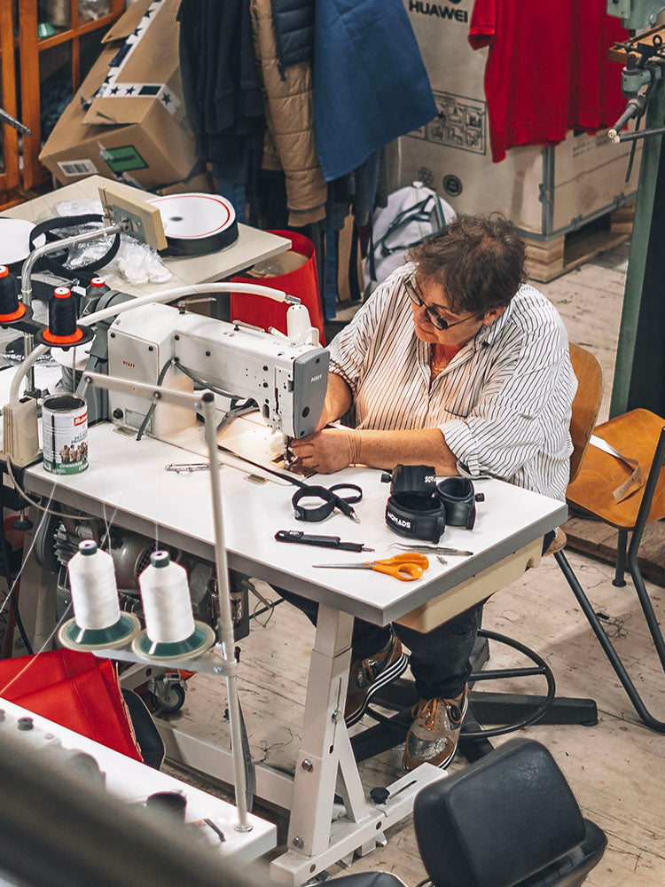 fabrication leash